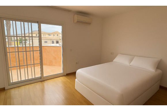 Resale - Villa - Pinar de Campoverde