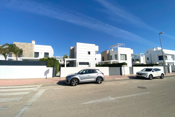 Herverkoop - Vrijstaande Villa - Ciudad Quesada - Doña Pepa