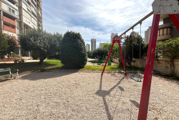 Herverkoop - Apartment / flat - Benidorm - Centro