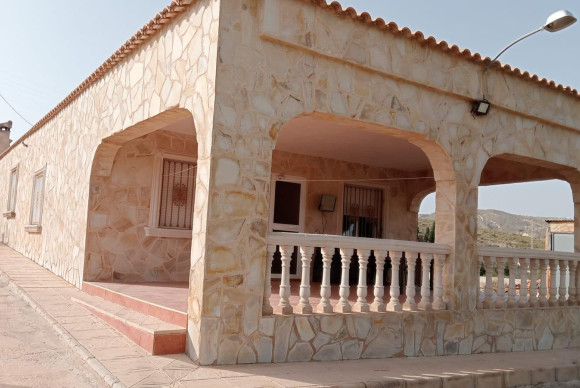 Resale - Country House - Crevillente