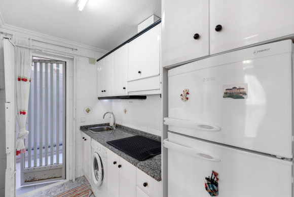 Reventa - Apartamento / piso - Torrevieja - Centro - Muelle Pesquero