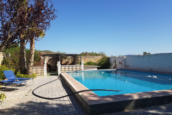 Herverkoop - Landelijke woning - monovar