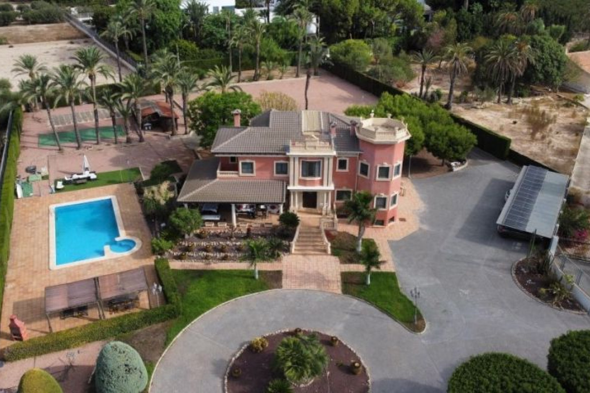 Herverkoop - Villa - Elche