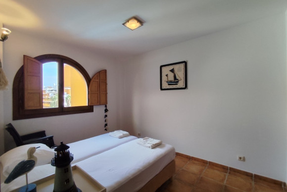 Revente - Appartement - Punta Prima