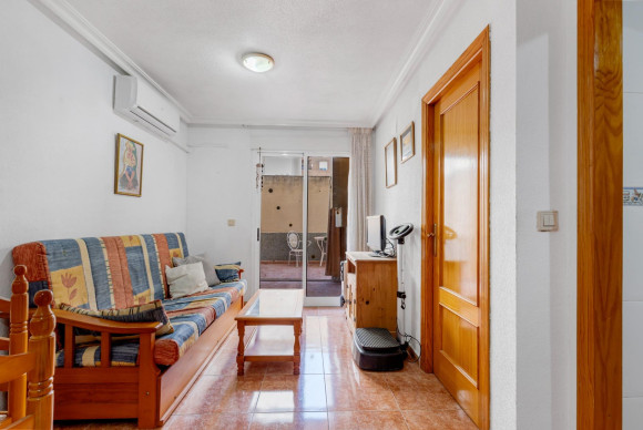 Revente - Ground Floor - Torrevieja - Estacion de autobuses