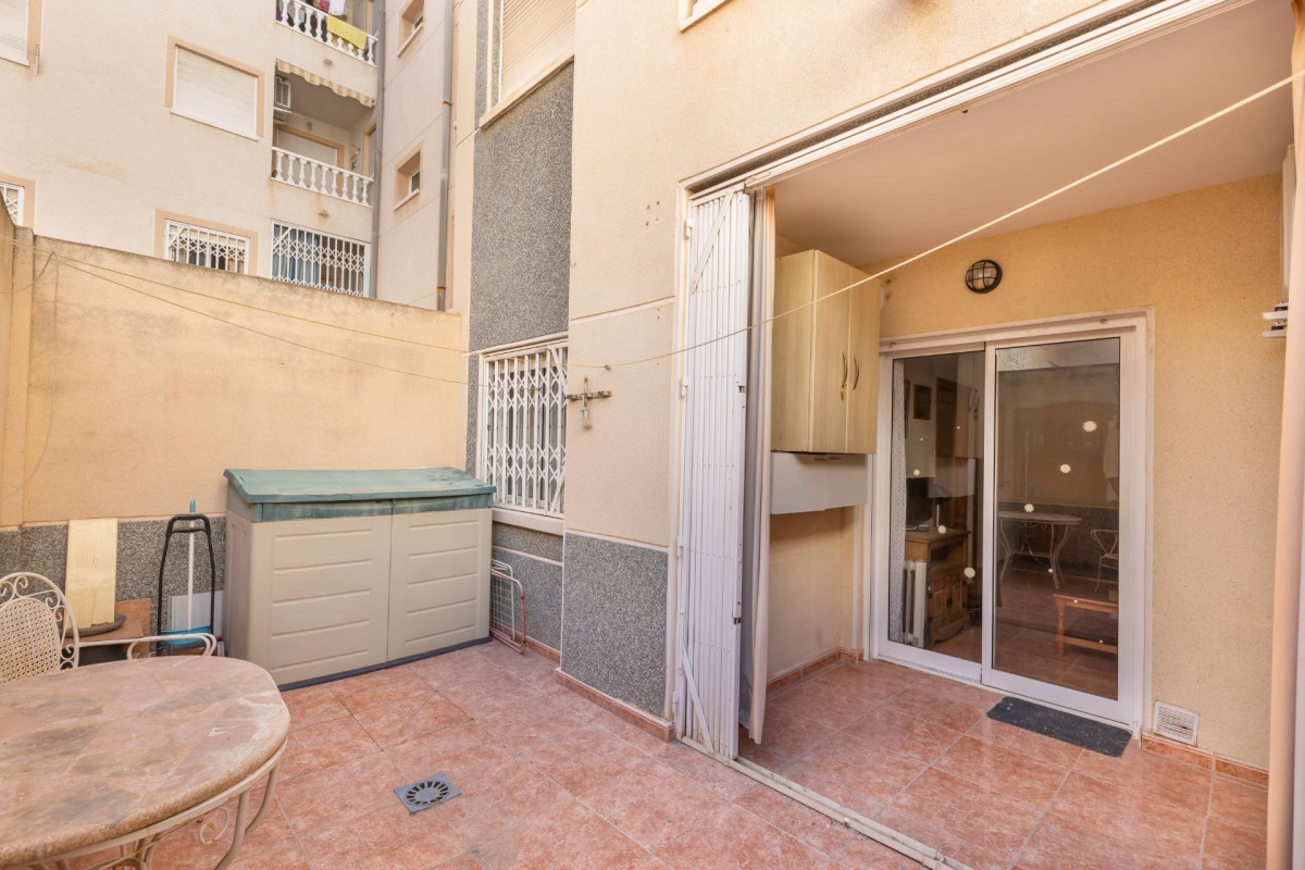 Revente - Ground Floor - Torrevieja - Estacion de autobuses