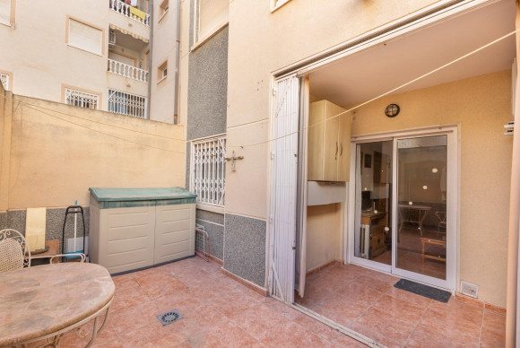 Revente - Ground Floor - Torrevieja - Estacion de autobuses