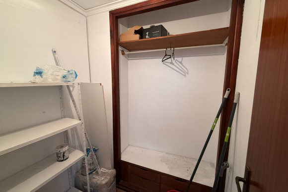 Herverkoop - Lokaal - Tavernes de la Valldigna - Pueblo