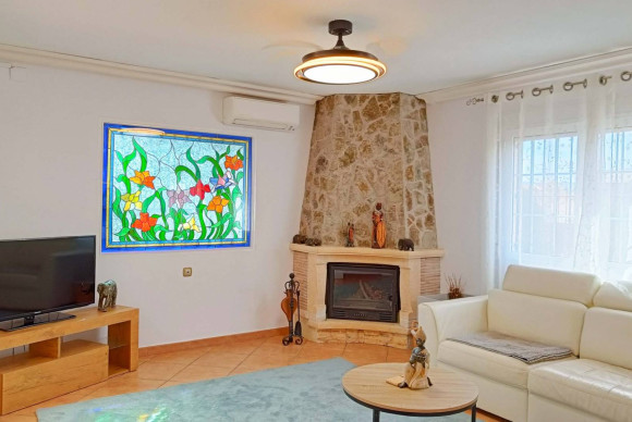 Herverkoop - Landelijke woning - Hondón de los Fráiles