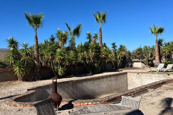 Herverkoop - Landelijke woning - Hondón de los Fráiles