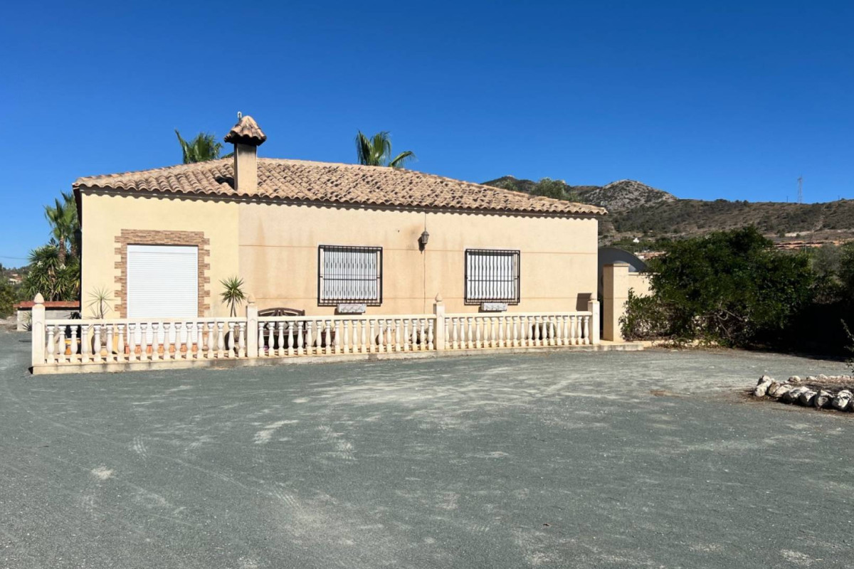 Herverkoop - Landelijke woning - Hondón de los Fráiles