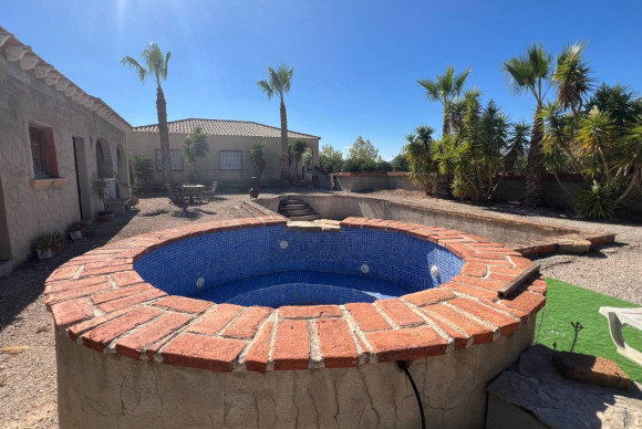 Herverkoop - Landelijke woning - Hondón de los Fráiles