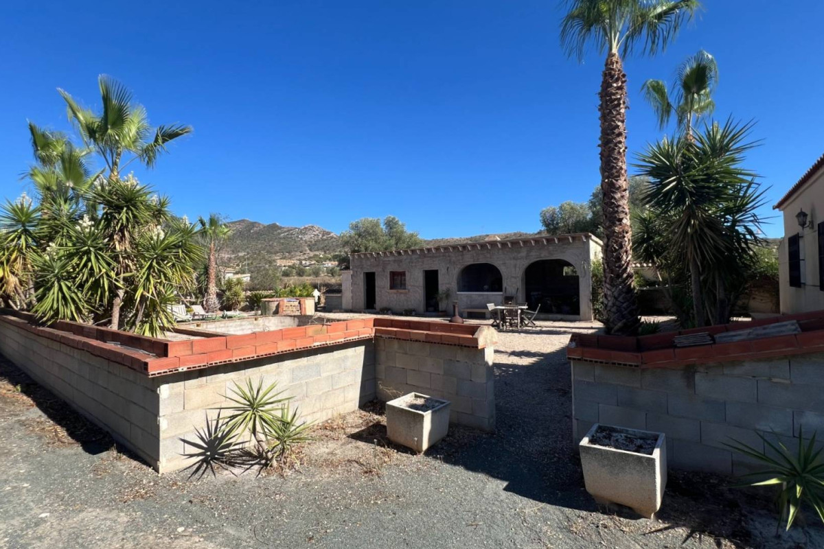 Herverkoop - Landelijke woning - Hondón de los Fráiles