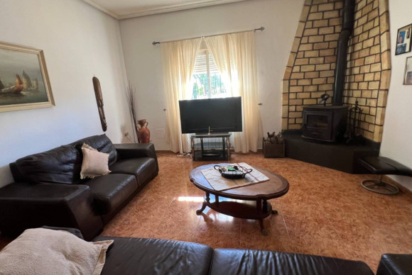 Herverkoop - Landelijke woning - Hondón de los Fráiles