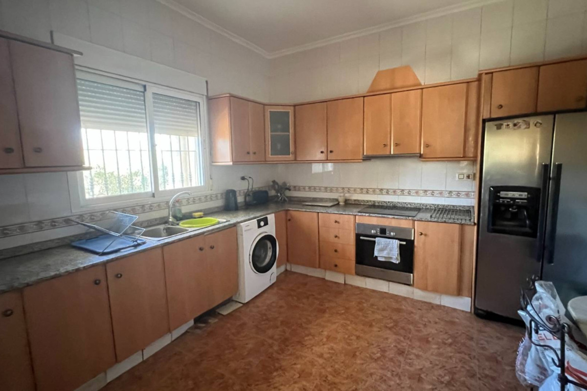 Herverkoop - Landelijke woning - Hondón de los Fráiles