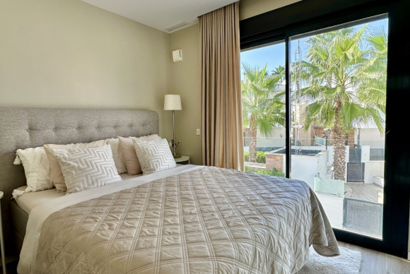 Reventa - Detached Villa - Orihuela Costa - Lomas de Cabo Roig