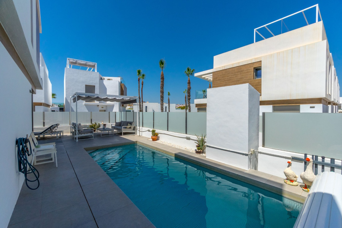 Herverkoop - Vrijstaande Villa - Orihuela Costa - Villamartin