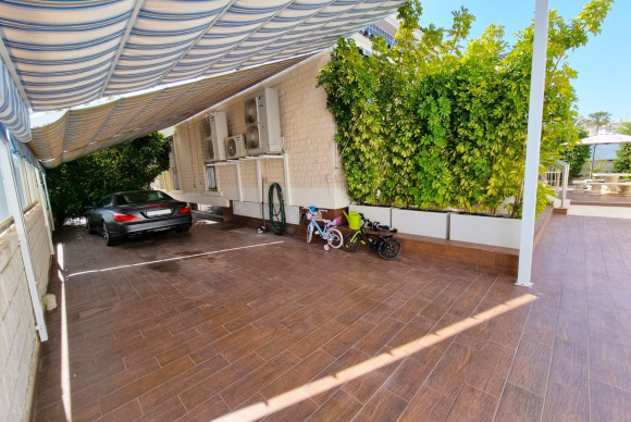 Herverkoop - Vrijstaande Villa - Torrevieja - La Mata - Town