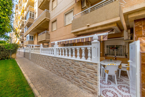 Revente - Appartement - Torrevieja - Torrevieja - Centre
