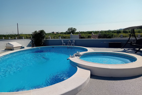 Herverkoop - Vrijstaande Villa - Jacarilla - Jacarilla - Country