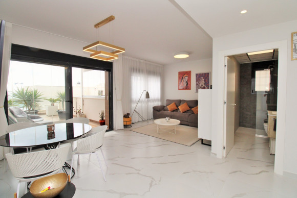 Reventa - Apartamento / piso - San Miguel de Salinas