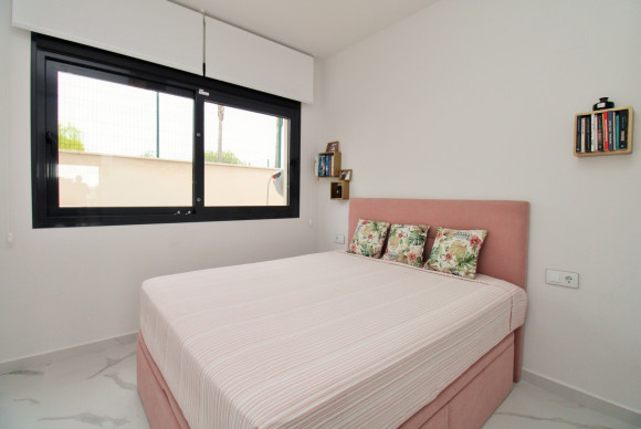 Reventa - Apartamento / piso - San Miguel de Salinas