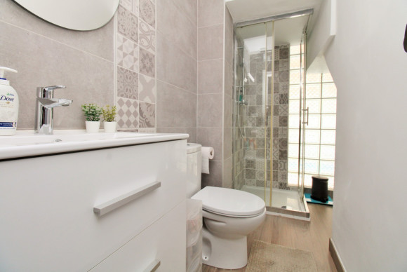 Resale - Townhouse - Villamartin