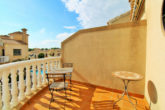 Resale - Townhouse - Villamartin