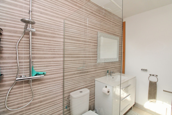 Resale - Townhouse - Villamartin