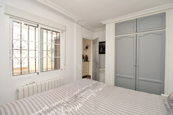 Resale - Townhouse - Villamartin