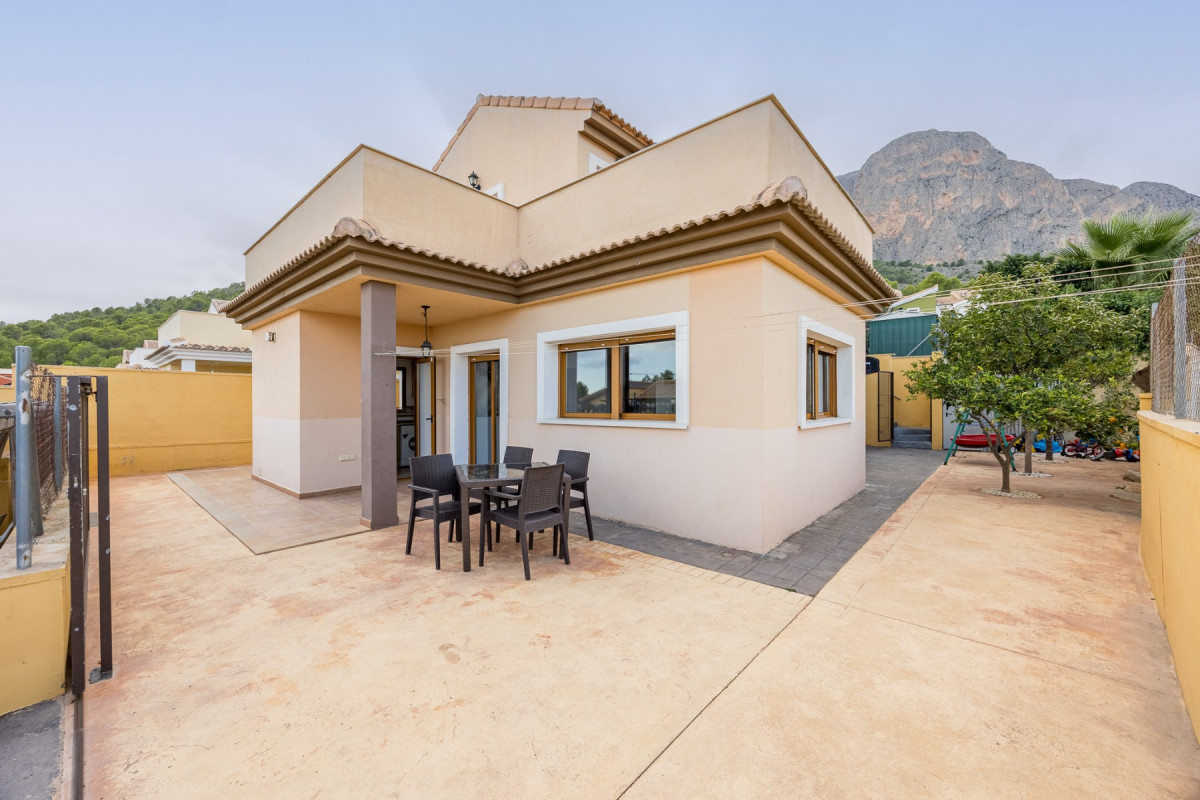 Reventa - Chalet Independiente - Polop