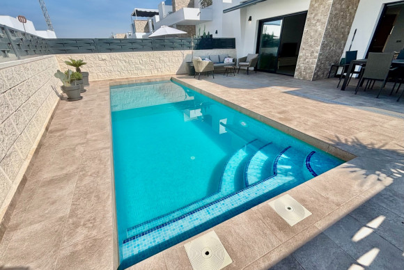 Herverkoop - Vrijstaande Villa - Benijofar - Benijofar - Village