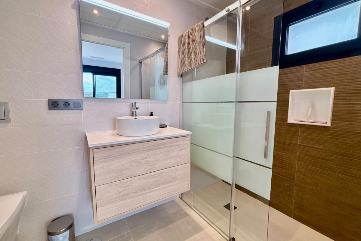 Herverkoop - Vrijstaande Villa - Benijofar - Benijofar - Village