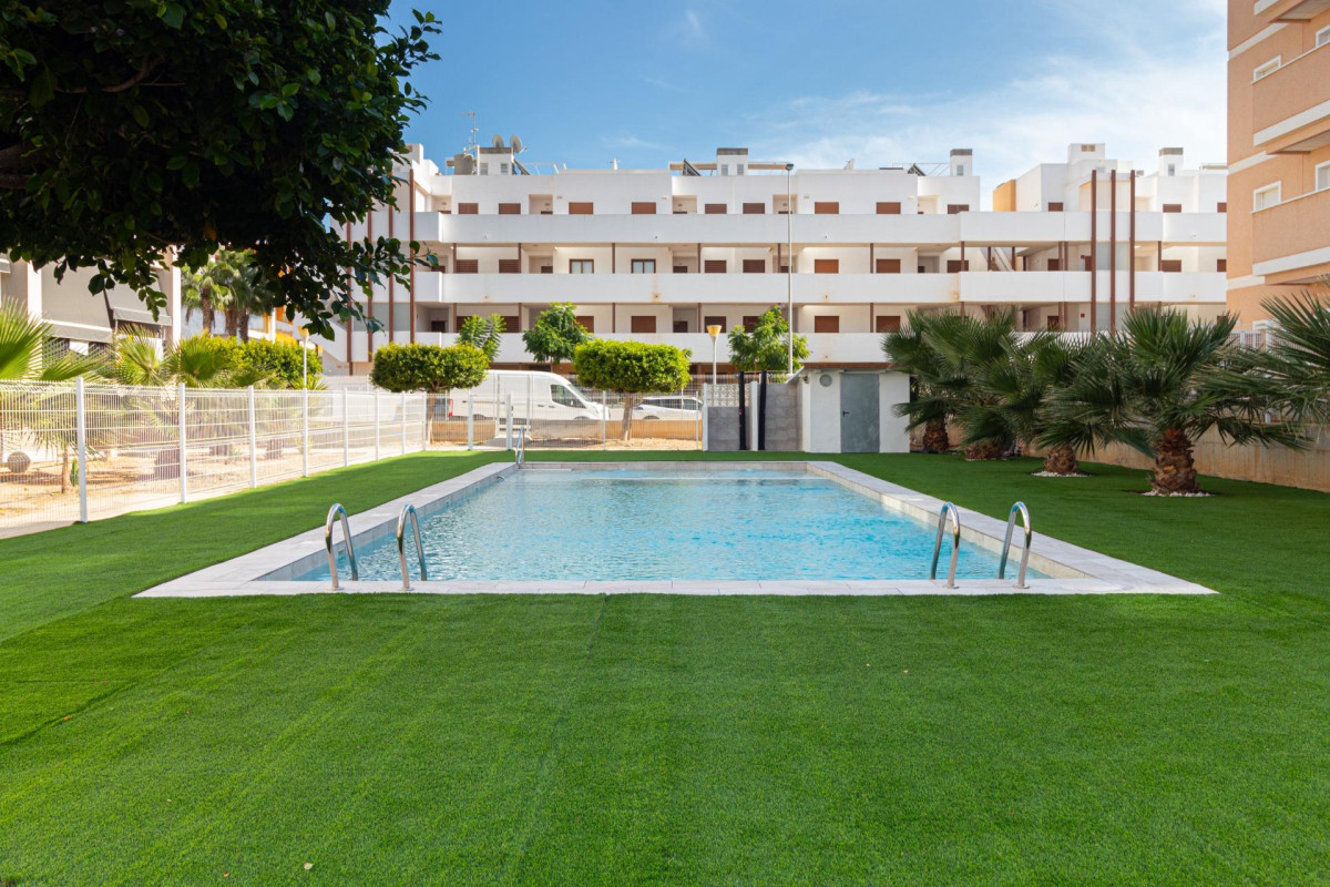 Herverkoop - Appartement  - Orihuela Costa - Los Dolses