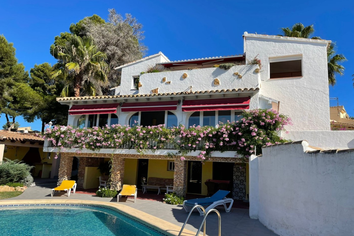 Resale - Villa - Teulada - Moraira