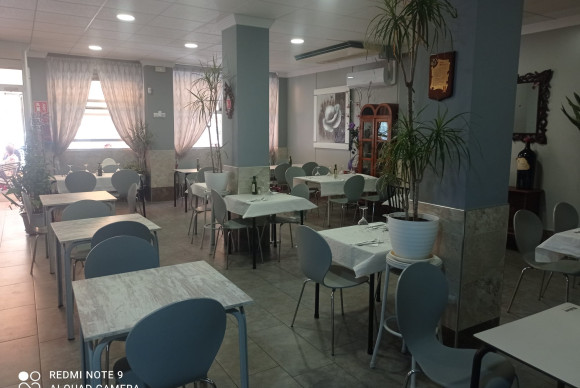 Reventa - Local comercial - Torrevieja