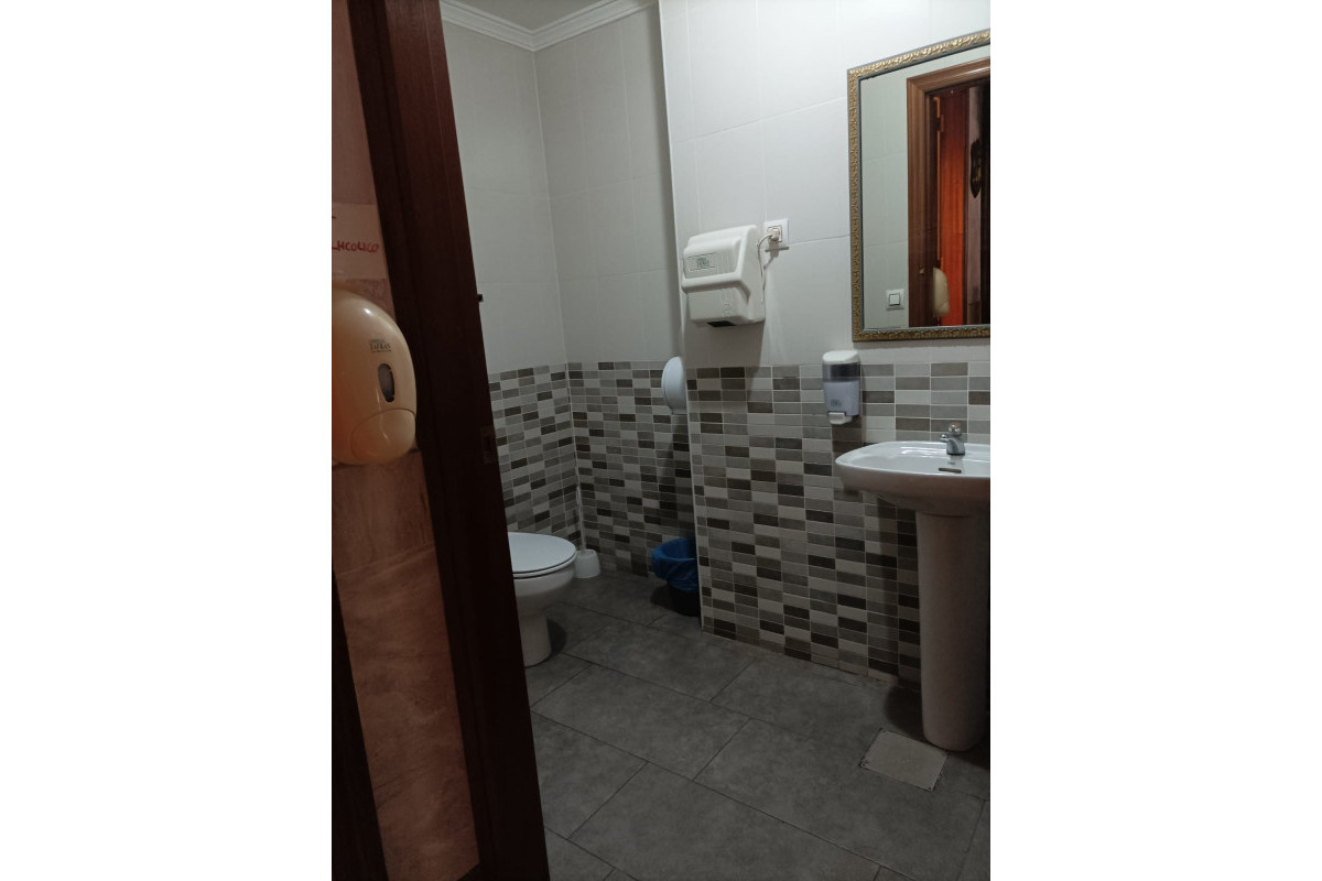 Reventa - Local comercial - Torrevieja