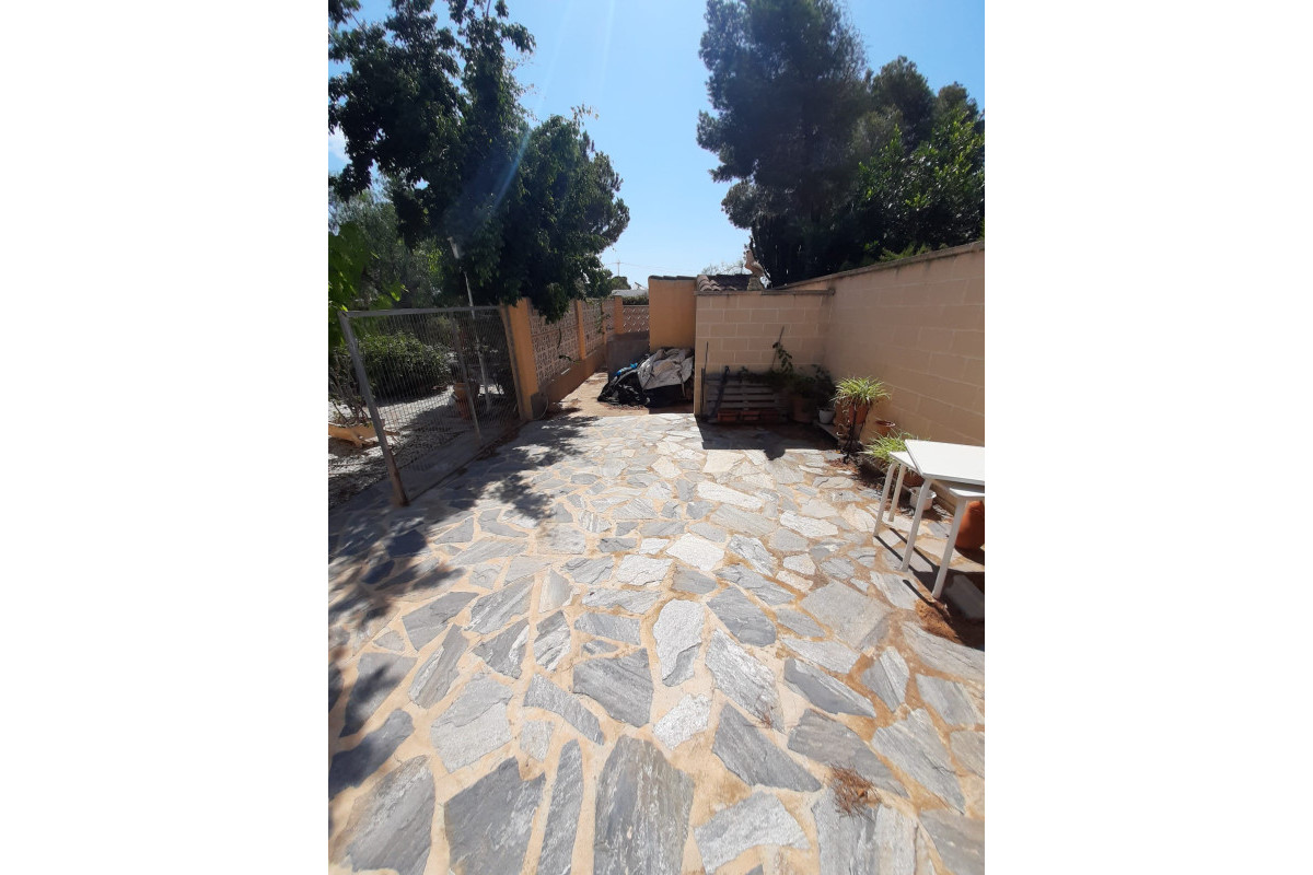 Resale - House - Villamartin