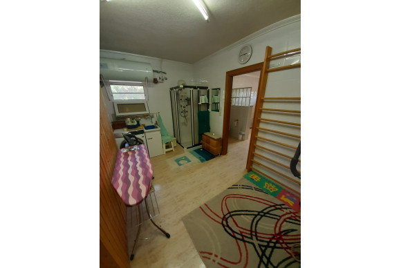 Resale - House - Villamartin