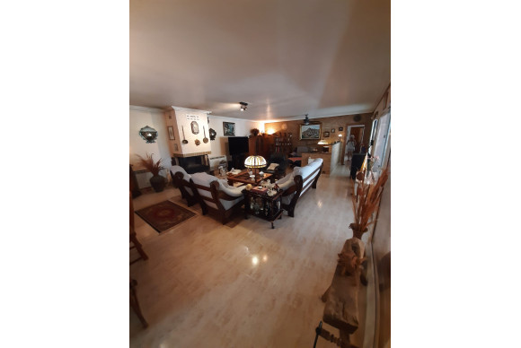 Resale - House - Villamartin