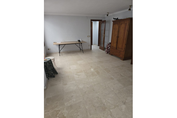 Herverkoop - Winkel Ruimte - Callosa de Segura