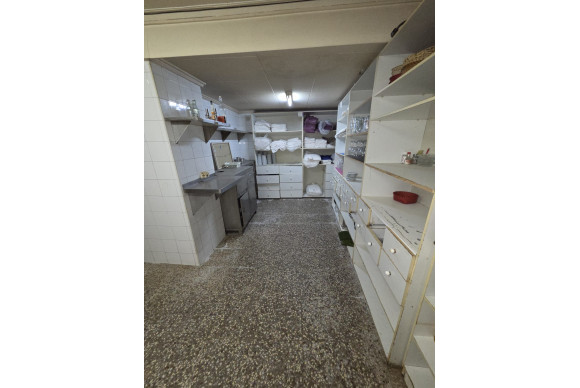 Herverkoop - Winkel Ruimte - Callosa de Segura