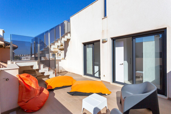 Resale - Villa - Torrevieja - Sector 25