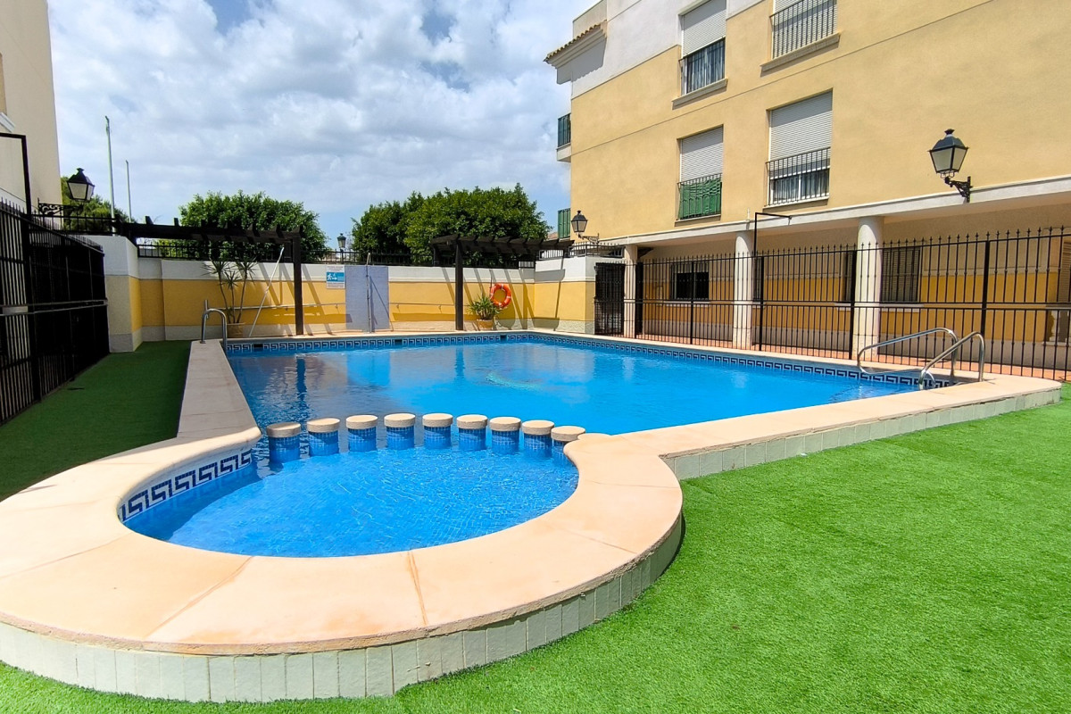 Resale - Apartment  - Formentera del Segura