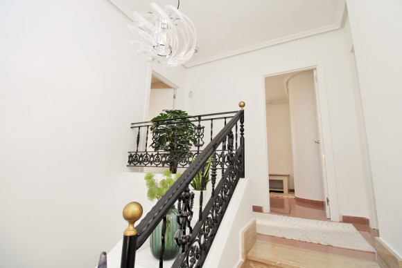 Revente - Villa - Villamartin - Los Dolses