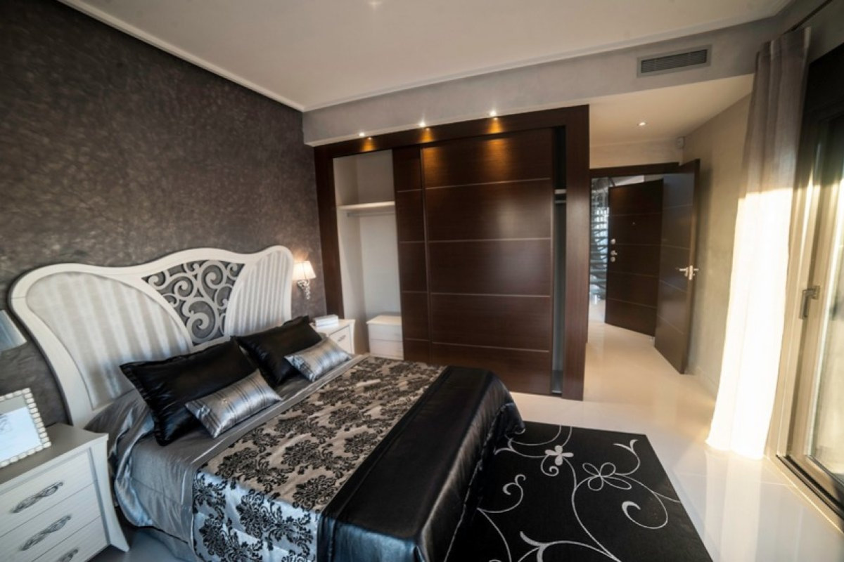 Herverkoop - Villa - Orihuela Costa - La Zenia