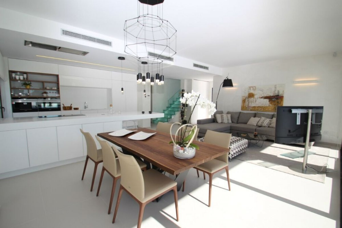 Herverkoop - Villa - Orihuela Costa - La Zenia