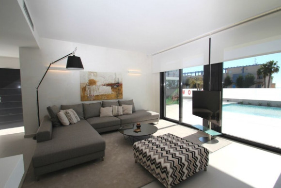 Herverkoop - Villa - Orihuela Costa - La Zenia