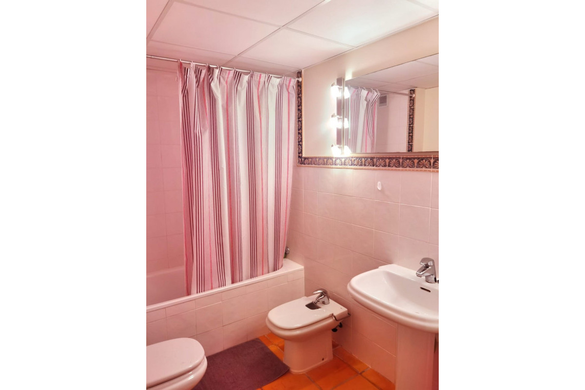 Herverkoop - Appartement  - Benidorm - Avenida Beniarda