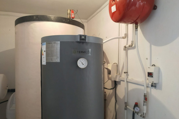 Reventa - Casa con terreno - Alsodux - ALMERIA